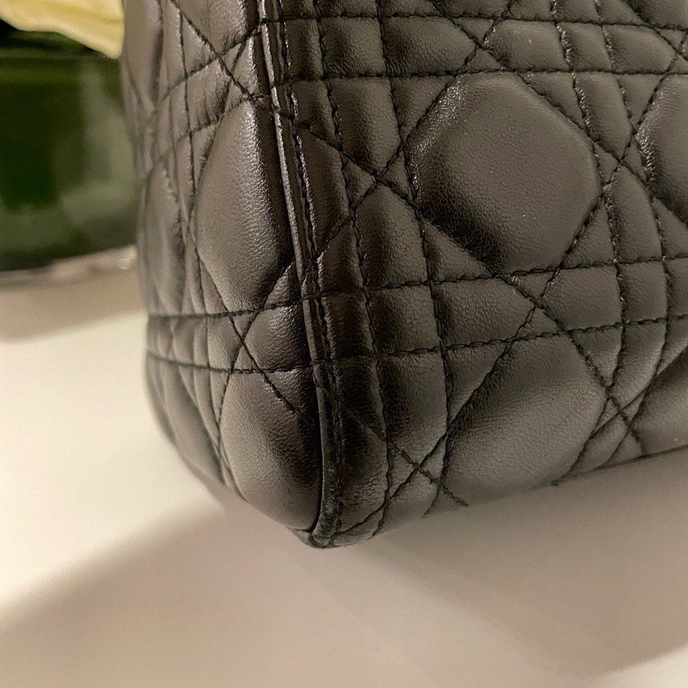 ❤️SOLD❤️Medium Lady Dior - Picture 16 of 17